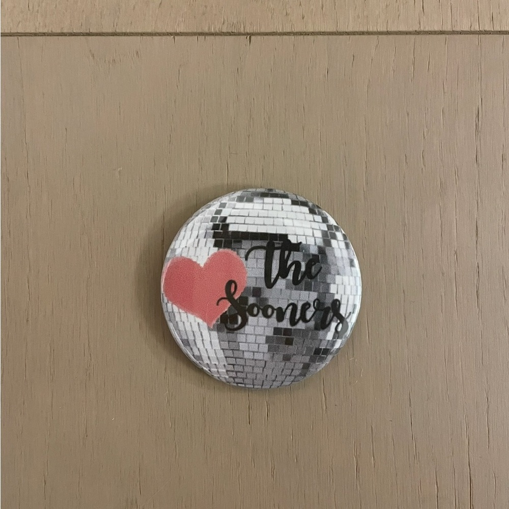 Oklahoma pin-back button
